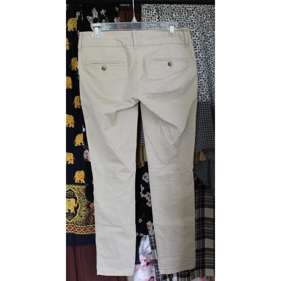 American Eagle Stretch Khakis - Picture 6 of 6